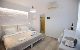 Eleana Studios